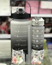 Kit 2 Garrafas De Água Motivacional 2Litros e 800ml Squeeze Com Canudo E Adesivos 3D