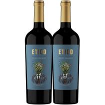 Kit 2 Garrafas Vinho Tinto Carbonero Etico Malbec 750ml Kit 2 Garrafas Vinho Tinto Carbonero Etico Malbec 750ml