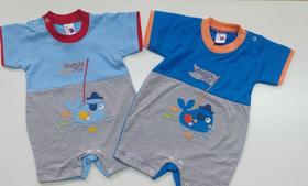 Kit 2 macacões curtos bebê Masc Tam M-G.