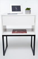 KIT 2 Mesas De Cabeceira Industrial Off White Eco 50cm Base Preta Enviamos Montado