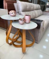 Kit 2 Mesas De Canto Coroa Laqueada Base Madeira Laminada Cebola Branca