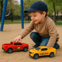 Kit 2 Mini Caminhonete Brinquedos Carrinho Boneco Moto Infantil Presente Veiculo Lembrancinha Menino