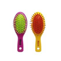 Kit 2 Mini Escovas de Cabelo Collors Escovinha de Bolsa Viagem Cores Sortidas Ricca Kit 2 Mini Escovas de Cabelo Collors Escovinha de Bolsa Viagem Cores Sortidas Ricca