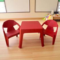 Kit 2 Mini Poltronas Cadeiras Diamond Plástica 1 Mesa Infantil Resistente de Plástico para Criança