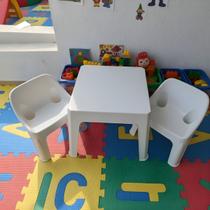 Kit 2 Mini Poltronas Cadeiras Resist Plástica 1 Mesa Infantil Resistente de Plástico para Criança Kit 2 Mini Poltronas Cadeiras Resist Plástica 1 Mesa Infantil Resistente de Plástico para Criança