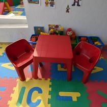 Kit 2 Mini Poltronas Cadeiras Resist Plástica 1 Mesa Infantil Resistente de Plástico para Criança