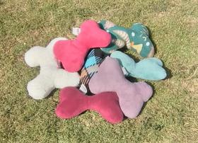 KIT 2 Ossos Pelúcia Macio Pet Brinquedo