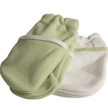 Kit 2 Pares de Luvas para Bebê Recém-Nascido de Algodão nas cores Creme e Verde - Safety First