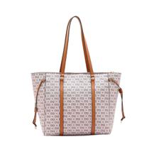 Kit 2 peças Bolsa Ombro + Nécessaire Feminina Chenson Monograma Elegance 3485406 Bege Kit 2 peças Bolsa Ombro + Nécessaire Feminina Chenson Monograma Elegance 3485406 Bege