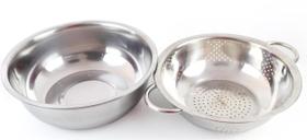 Kit 2 peças escorredor De Massas e Bacia Para Saladas Kit 2 peças escorredor De Massas e Bacia Para Saladas