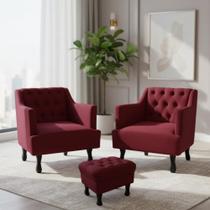 Kit 2 Poltronas Decorativa Julia + Puff Luis Xv Suede Marsala Pés Madeira Mz Decor Kit 2 Poltronas Decorativa Julia + Puff Luis Xv Suede Marsala Pés Madeira Mz Decor