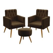 Kit 2 Poltronas Decorativas Estofada Sala De Estar Nina e Puff Solar Com Rodapé E Botões Capitonê Sued Marrom Aradecor