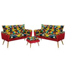 Kit 2 Poltronas Decorativas Namoradeira Beta com Puff Lunar Sued Estampado Colorido com Vermelho Ara Kit 2 Poltronas Decorativas Namoradeira Beta com Puff Lunar Sued Estampado Colorido com Vermelho Ara