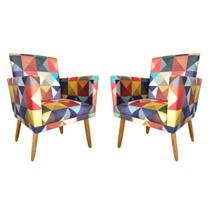 kit 2 Poltronas Nina Decorativas Suede Triângulo Colorido Rodapé Pé Madeira- Maitê Moda Casa
