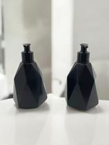 KIT 2 Porta Sabonete Líquido ou Álcool em Gel 500ml Preta ou Branca KIT 2 Porta Sabonete Líquido ou Álcool em Gel 500ml Preta ou Branca