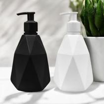 KIT 2 Porta Sabonete Líquido ou Álcool em Gel 500ml Preta ou Branca KIT 2 Porta Sabonete Líquido ou Álcool em Gel 500ml Preta ou Branca