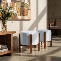 Kit 2 Puff Banqueta Redondo Zoe Linho Gelo Decorativo Base de Madeira