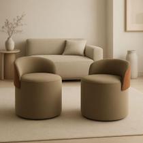 Kit 2 Puff Curvo Com Encosto Redondo Orgânico Sala Confortável Resistente Composé Suede material sintético Suede Capuccino Kit 2 Puff Curvo Com Encosto Redondo Orgânico Sala Confortável Resistente Composé Suede material sintético Suede Capuccino