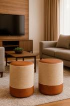 Kit 2 Puff Plus Banquinho Redondo Decorativo em Linho Base e Tampo material sintético Bege/Caramelo Kit 2 Puff Plus Banquinho Redondo Decorativo em Linho Base e Tampo material sintético Bege/Caramelo