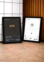 Kit 2 Quadros BTS 2 COOL 4 SK C/ Vidro, Moldura Preta Tam:A4