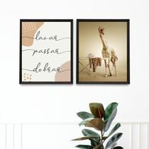 Kit 2 Quadros Divertidos Lavandería Girafa 45x34cm - com vidro