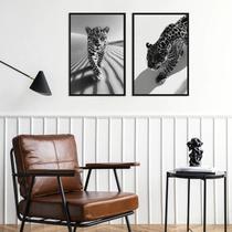Kit 2 Quadros Fotos Leopardos Preto e Branco 33x24cm - com vidro Kit 2 Quadros Fotos Leopardos Preto e Branco 33x24cm - com vidro