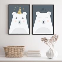 Kit 2 Quadros Infantil Menino Urso Polar ul/Branco 33x24cm - Vidro e Moldura Preta