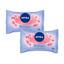 Kit 2 Sabonete em Barra Nivea Flor de Cerejeira e Óleos Essenciais 85g Kit 2 Sabonete em Barra Nivea Flor de Cerejeira e Óleos Essenciais 85g
