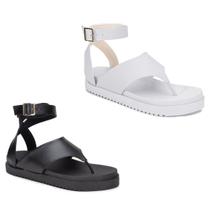 Kit 2 Sandália Feminina Luxo Flat Tiras Chinelo Plataforma Confortável Da Moda Preto e Branco Kit 2 Sandália Feminina Luxo Flat Tiras Chinelo Plataforma Confortável Da Moda Preto e Branco
