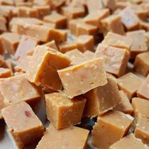 Kit 2 Saquinhos de Pé de Moleque ao Leite em Cubinhos 200g - Doces Pé da Serra Kit 2 Saquinhos de Pé de Moleque ao Leite em Cubinhos 200g - Doces Pé da Serra