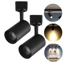 Kit 2 Spot LED Para Trilho 7W Direcionável Bivolt Branco Quente 3000K Iluminação Moderna 6587Q Kit 2 Spot LED Para Trilho 7W Direcionável Bivolt Branco Quente 3000K Iluminação Moderna 6587Q