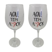 Kit 2 Taças Frase Tem Amor Namorado Personalizada Vinho Kit 2 Taças Frase Tem Amor Namorado Personalizada Vinho