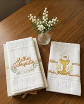 KIT 2 Toalhas Bordadas Personalizadas Catequista e Catequizando Primeira Eucaristia KIT 2 Toalhas Bordadas Personalizadas Catequista e Catequizando Primeira Eucaristia