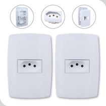 KIT 2 Tomadas 10A Branca 3 Pinos Horizontal Slim 4x2 Ilumi 2P+T 250V KIT 2 Tomadas 10A Branca 3 Pinos Horizontal Slim 4x2 Ilumi 2P+T 250V