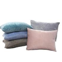 Kit 2 Travesseiros Plush Color Altenburg- 50cm x 70cm- Cores Variadas Kit 2 Travesseiros Plush Color Altenburg- 50cm x 70cm- Cores Variadas