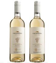 Kit 2 Un Suco de Uva Varietal Branco Integral Moscato Casa Madeira 750 ml Kit 2 Un Suco de Uva Varietal Branco Integral Moscato Casa Madeira 750 ml