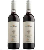 Kit 2 Un Suco de Uva Varietal Tinto Integral Merlot Casa Madeira 750 ml Kit 2 Un Suco de Uva Varietal Tinto Integral Merlot Casa Madeira 750 ml