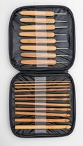 Kit 20 Agulhas Crochê Bambu e Metal Estojo Kit 20 Agulhas Crochê Bambu e Metal Estojo