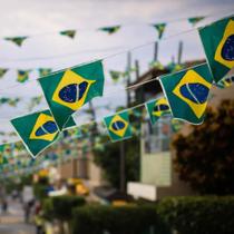 Kit 20 Metros Bandeirinhas Varal Brasil Copa Do Mundo 2026 Kit 20 Metros Bandeirinhas Varal Brasil Copa Do Mundo 2026