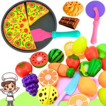 Kit 23 Peças Pizza Fatiada com Doces+ Legumes e Frutas de Corte com tiras autocolantes Cozinha Faz de Conta