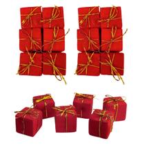 Kit 24 Mini Presentes Decorados Natal Enfeite Árvore 3x3cm Vermelho e Dourado - Yangzi