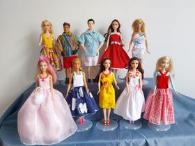 Kit 24 peças Roupas Boneca Estilo B4rbie e o namorarodo Estilo Kenn roupas e acessorios Kit 24 peças Roupas Boneca Estilo B4rbie e o namorarodo Estilo Kenn roupas e acessorios
