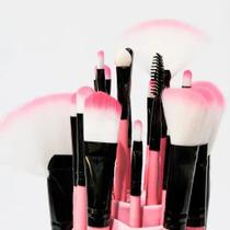 Kit 24 Pincéis Maquiagem Profissional Rosa Pincel de Corretivo e Batom Com Estojo Rosa