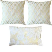 Kit 3 Almofadas Composê Branco e Dourado Geométrico e Medalhão