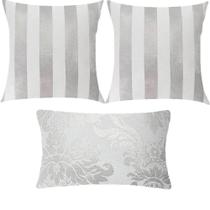 Kit 3 Almofadas Composê Branco e Prata Listrado e Medalhão Kit 3 Almofadas Composê Branco e Prata Listrado e Medalhão