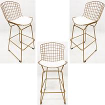 Kit 3 Banquetas Alta para Cozinha Bertoia cor Dourado fosco assento branco - Poltronas do Sul