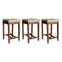 Kit 3 Banquetas Média Estofada Bali para Bancada 64 Cm Madeira Maciça Suede Bege CCS Kit 3 Banquetas Média Estofada Bali para Bancada 64 Cm Madeira Maciça Suede Bege CCS