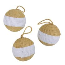 Kit 3 Bolas de Natal Decoradas com Corda Branca e Bege 8 cm Tok da Casa Kit 3 Bolas de Natal Decoradas com Corda Branca e Bege 8 cm Tok da Casa