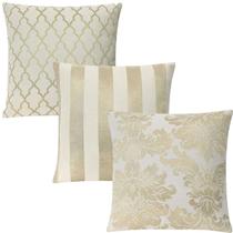 Kit 3 Capas de Almofadas Luxo Medalhão, Listrado e Geométrico Dourado e Branco 45x45cm Kit 3 Capas de Almofadas Luxo Medalhão, Listrado e Geométrico Dourado e Branco 45x45cm