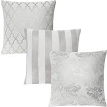 Kit 3 Capas de Almofadas Luxo Prata com Branco 45x45cm Kit 3 Capas de Almofadas Luxo Prata com Branco 45x45cm